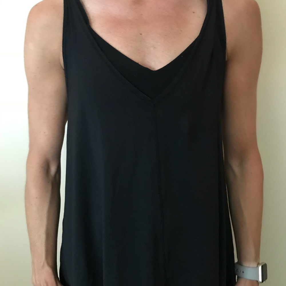 Lululemon tank size 4